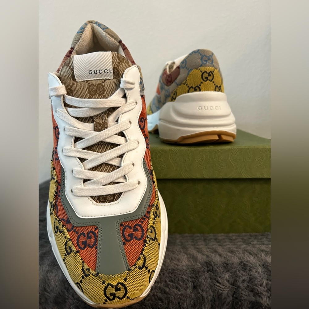 GUCCI